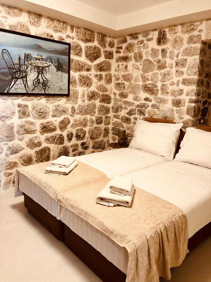 Guesthouse Giraffe Donja Lastva Exterior foto